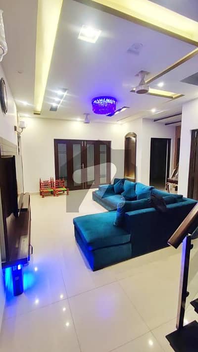 فارمانئیٹس ہاؤسنگ سکیم لاہور میں 2 کمروں کا 10 مرلہ زیریں پورشن 70.0 ہزار میں کرایہ پر دستیاب ہے۔ فارمانئیٹس ہاؤسنگ سکیم لاہور میں 2 کمروں کا 10 مرلہ زیریں پورشن 70.0 ہزار میں کرایہ پر دستیاب ہے۔