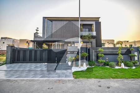 ڈی ایچ اے فیز 6 ڈیفنس (ڈی ایچ اے),لاہور میں 5 کمروں کا 1 کنال مکان 7.9 کروڑ میں برائے فروخت۔