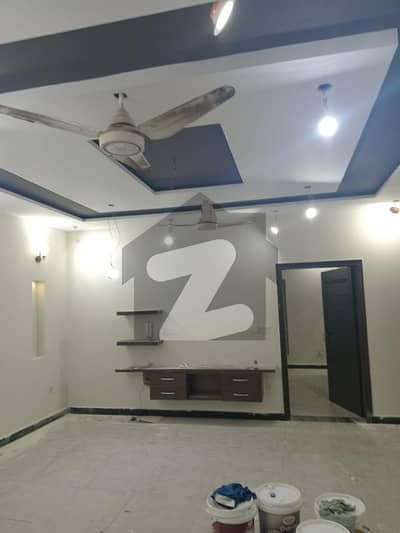 10 Marla Huge Accommodation House Available For Rent With 7 Beds And 3 Kitchens