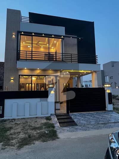 5 Marla Ultra Modern Brand New House For Sale In DHA 9 Town Lahore 5 Marla Ultra Modern Brand New House For Sale In DHA 9 Town Lahore