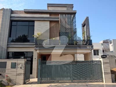 بحریہ آرچرڈ فیز 1 ۔ سدرن بحریہ آرچرڈ فیز 1,بحریہ آرچرڈ,لاہور میں 4 کمروں کا 10 مرلہ مکان 3.75 کروڑ میں برائے فروخت۔ بحریہ آرچرڈ فیز 1 ۔ سدرن بحریہ آرچرڈ فیز 1,بحریہ آرچرڈ,لاہور میں 4 کمروں کا 10 مرلہ مکان 3.75 کروڑ میں برائے فروخت۔