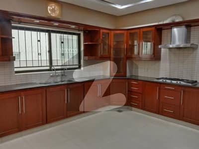 1Kanal Luxuer House For Sale DHA Phase 4 1Kanal Luxuer House For Sale DHA Phase 4