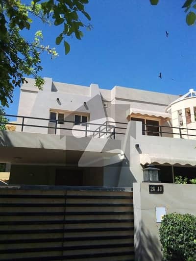 Eden Avenue Extension 13 Marla Upper Portion Semi Furnished For Rent