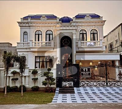 ڈی ایچ اے فیز 7 - بلاک وائے فیز 7,ڈیفنس (ڈی ایچ اے),لاہور میں 5 کمروں کا 1 کنال مکان 13.99 کروڑ میں برائے فروخت۔ ڈی ایچ اے فیز 7 - بلاک وائے فیز 7,ڈیفنس (ڈی ایچ اے),لاہور میں 5 کمروں کا 1 کنال مکان 13.99 کروڑ میں برائے فروخت۔