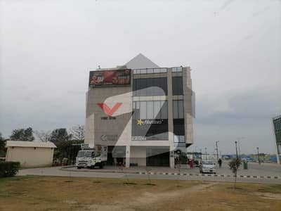 5 Marla Commercial Building Ground /Mezzanine Available For Rent In Lake City