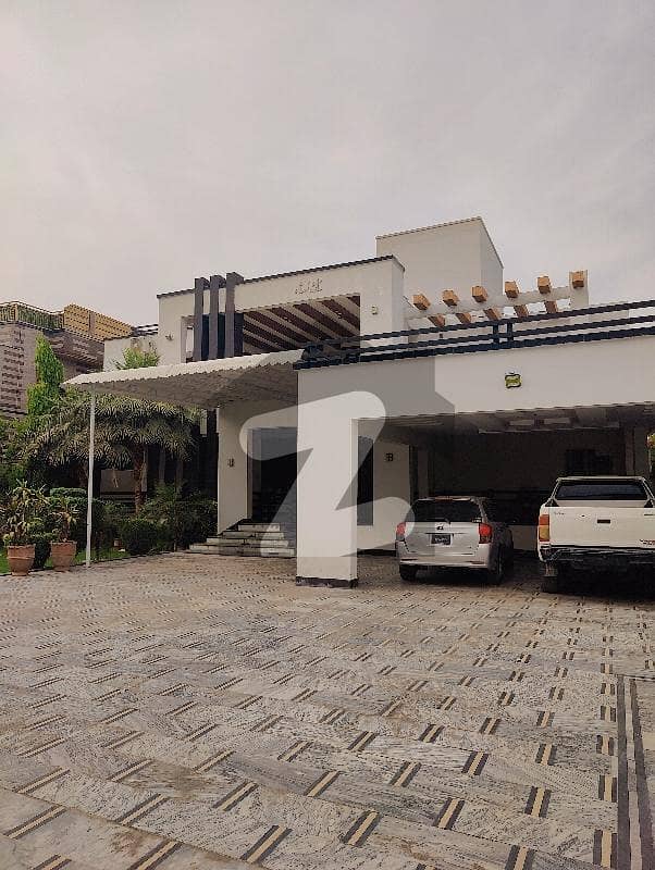 حیات آباد فیز 2 حیات آباد,پشاور میں 10 کمروں کا 2 کنال مکان 16.3 کروڑ میں برائے فروخت۔ حیات آباد فیز 2 حیات آباد,پشاور میں 10 کمروں کا 2 کنال مکان 16.3 کروڑ میں برائے فروخت۔