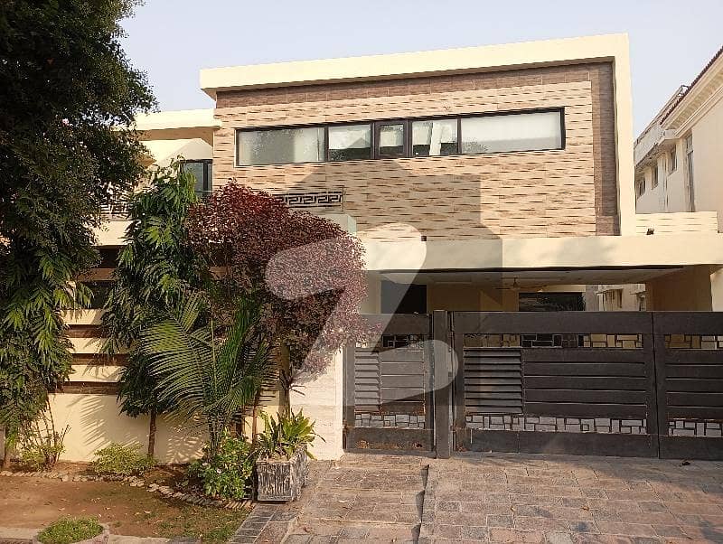 ONE KANAL MOST STYLISH NEW DOUBLE UNIT BUNGALOW ONE KANAL MOST STYLISH NEW DOUBLE UNIT BUNGALOW