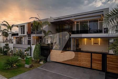 2 KANAL ELEGANT AND FULLY MAINTAINED OWNER BUILD BUNGALOW WITH POOL IS AVAILABLE IN THE BEST BLOCK OF DHA PHASE 2 LAHORE.