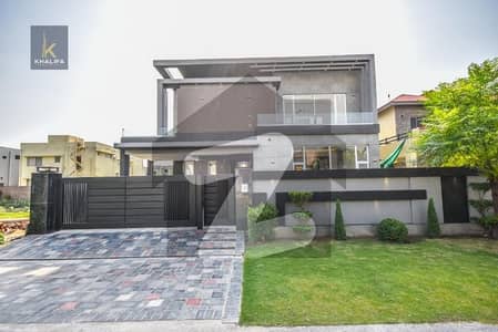 1 kanal Brand New House phase 6 fully basment near to Raya for sale in DHA Lahore. original pics Original price