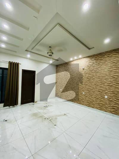 ایڈن آرچرڈ بلاک وائی ایڈن آچرڈ,فیصل آباد میں 2 کمروں کا 5 مرلہ بالائی پورشن 40.0 ہزار میں کرایہ پر دستیاب ہے۔