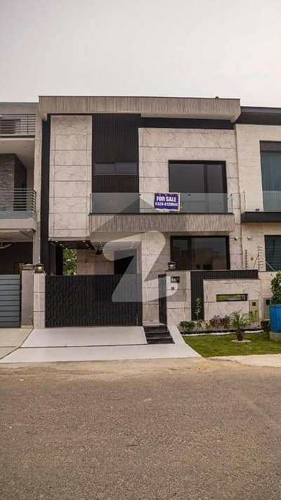 ڈی ایچ اے فیز 6 ڈیفنس (ڈی ایچ اے),لاہور میں 3 کمروں کا 5 مرلہ مکان 2.9 کروڑ میں برائے فروخت۔ ڈی ایچ اے فیز 6 ڈیفنس (ڈی ایچ اے),لاہور میں 3 کمروں کا 5 مرلہ مکان 2.9 کروڑ میں برائے فروخت۔