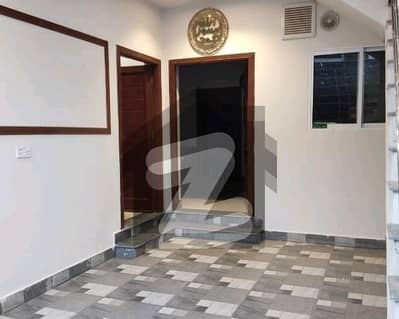 ٹیک ٹاؤن (ٹی این ٹی کالونی) ستیانہ روڈ,فیصل آباد میں 5 مرلہ مکان 1.4 کروڑ میں برائے فروخت۔ ٹیک ٹاؤن (ٹی این ٹی کالونی) ستیانہ روڈ,فیصل آباد میں 5 مرلہ مکان 1.4 کروڑ میں برائے فروخت۔