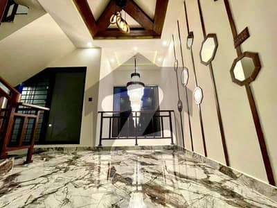 بحریہ ٹاؤن فیز 8 بحریہ ٹاؤن راولپنڈی,راولپنڈی میں 5 کمروں کا 7 مرلہ مکان 2.6 کروڑ میں برائے فروخت۔ بحریہ ٹاؤن فیز 8 بحریہ ٹاؤن راولپنڈی,راولپنڈی میں 5 کمروں کا 7 مرلہ مکان 2.6 کروڑ میں برائے فروخت۔