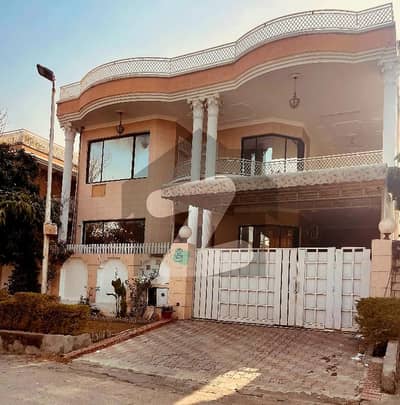 آئی ۔ 8/3 آئی ۔ 8,اسلام آباد میں 3 کمروں کا 12 مرلہ بالائی پورشن 1.6 لاکھ میں کرایہ پر دستیاب ہے۔