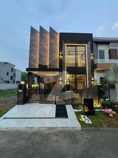 5 MARLA BRAND NEW ULTRA MODERN DESIGN HOUSE FOR SALE IN VALENCIA TOWN