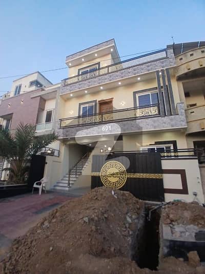 Centrally Located House Available In G-14/4 For sale Centrally Located House Available In G-14/4 For sale