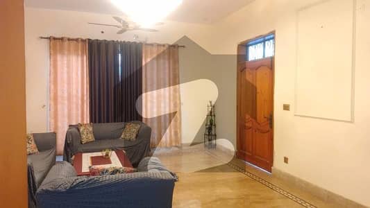 1 Kanal independent lower portion for rent near main college road