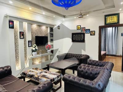 ایف ۔ 11 مرکز ایف ۔ 11,اسلام آباد میں 2 کمروں کا 8 مرلہ فلیٹ 1.3 لاکھ میں کرایہ پر دستیاب ہے۔