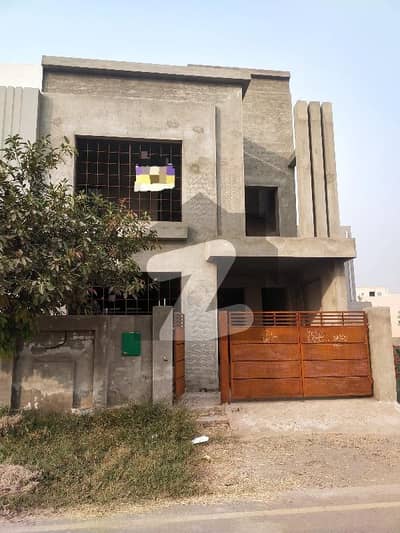 5 Marla Facing Park Grey House For Sale in Bahria Orchard Lahore walking distance from gate 1 & 200 feet Road & school & hospital 3 Bed Bath 2 Kitchen 2 TVL Driying Dining Store Servant Etc. More information 5 Marla Facing Park Grey House For Sale in Bahria Orchard Lahore walking distance from gate 1 & 200 feet Road & school & hospital 3 Bed Bath 2 Kitchen 2 TVL Driying Dining Store Servant Etc. More information