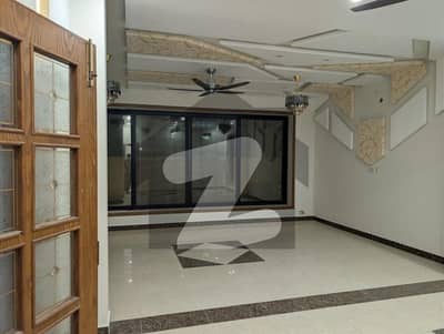 ایم پی سی ایچ ایس - بلاک سی ایم پی سی ایچ ایس ۔ ملٹی گارڈنز,بی ۔ 17,اسلام آباد میں 6 کمروں کا 1 کنال مکان 8.25 کروڑ میں برائے فروخت۔ ایم پی سی ایچ ایس - بلاک سی ایم پی سی ایچ ایس ۔ ملٹی گارڈنز,بی ۔ 17,اسلام آباد میں 6 کمروں کا 1 کنال مکان 8.25 کروڑ میں برائے فروخت۔