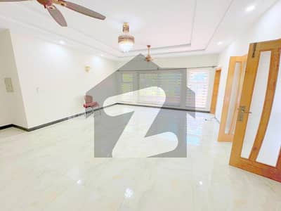 Brand New 10 Bedroom House Near To Park For Rent In F-11, Islamabad