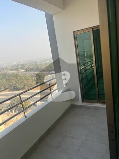 عسکری 10 عسکری,لاہور میں 4 کمروں کا 12 مرلہ فلیٹ 4.45 کروڑ میں برائے فروخت۔ عسکری 10 عسکری,لاہور میں 4 کمروں کا 12 مرلہ فلیٹ 4.45 کروڑ میں برائے فروخت۔