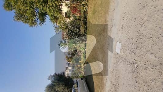 ای ۔ 11 اسلام آباد میں 1 کنال رہائشی پلاٹ 9.5 کروڑ میں برائے فروخت۔