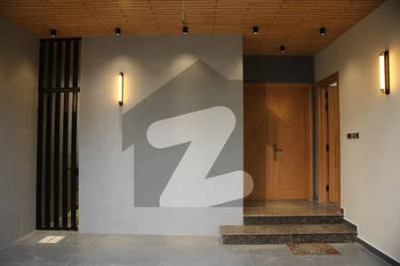 Ideally Located Prime Location House Of 10 Marla Is Available For sale In Wapda City