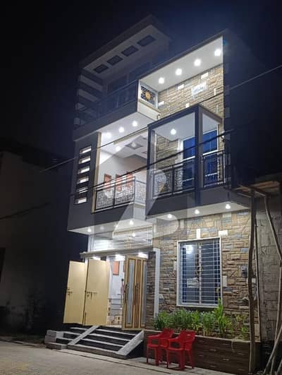 سومرا سوسائٹی سکیم 33,کراچی میں 4 کمروں کا 5 مرلہ مکان 2.7 کروڑ میں برائے فروخت۔