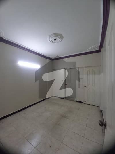 گلستانِِ جوہر ۔ بلاک 14 گلستانِ جوہر,کراچی میں 2 کمروں کا 4 مرلہ فلیٹ 95.0 لاکھ میں برائے فروخت۔