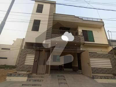 سعدی ٹاؤن سکیم 33,کراچی میں 6 کمروں کا 5 مرلہ مکان 3.95 کروڑ میں برائے فروخت۔