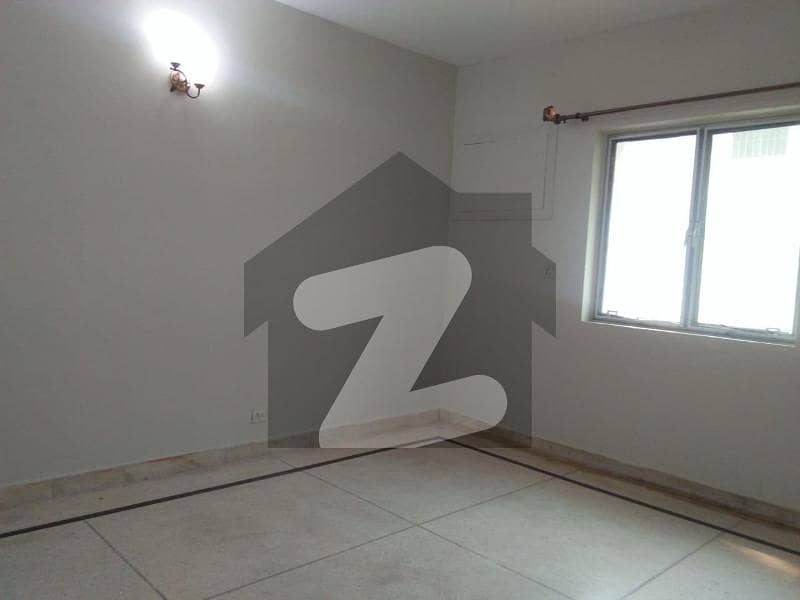 I-8 One Canal First Floor Available 3 Bedrooms Available I-8 One Canal First Floor Available 3 Bedrooms Available