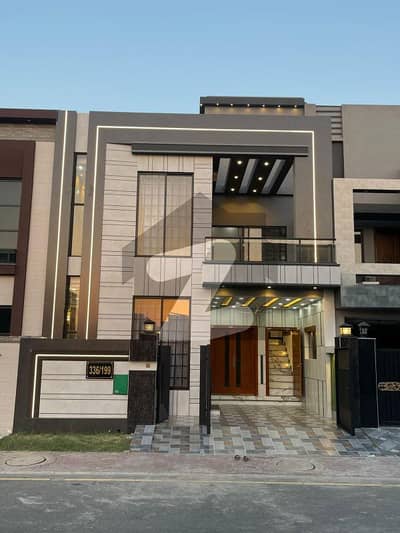 پارک ویو سٹی لاہور میں 5 کمروں کا 5 مرلہ مکان 1.95 کروڑ میں برائے فروخت۔