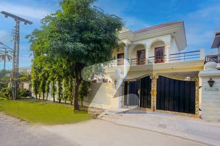 ڈی ایچ اے فیز 3 ڈیفنس (ڈی ایچ اے),لاہور میں 4 کمروں کا 1 کنال مکان 2.5 لاکھ میں کرایہ پر دستیاب ہے۔ ڈی ایچ اے فیز 3 ڈیفنس (ڈی ایچ اے),لاہور میں 4 کمروں کا 1 کنال مکان 2.5 لاکھ میں کرایہ پر دستیاب ہے۔