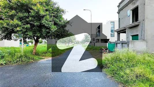 ڈی ایچ اے 9 ٹاؤن ۔ بلاک اے ڈی ایچ اے 9 ٹاؤن,ڈیفنس (ڈی ایچ اے),لاہور میں 5 مرلہ رہائشی پلاٹ 1.26 کروڑ میں برائے فروخت۔ ڈی ایچ اے 9 ٹاؤن ۔ بلاک اے ڈی ایچ اے 9 ٹاؤن,ڈیفنس (ڈی ایچ اے),لاہور میں 5 مرلہ رہائشی پلاٹ 1.26 کروڑ میں برائے فروخت۔