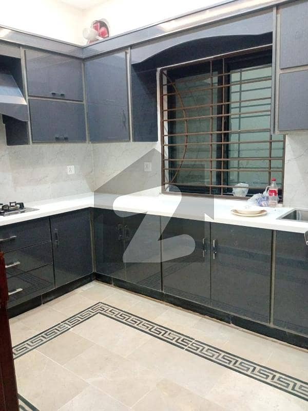 ایف ۔ 11 اسلام آباد میں 4 کمروں کا 12 مرلہ مکان 2.5 لاکھ میں کرایہ پر دستیاب ہے۔ ایف ۔ 11 اسلام آباد میں 4 کمروں کا 12 مرلہ مکان 2.5 لاکھ میں کرایہ پر دستیاب ہے۔