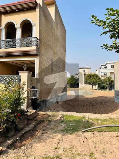 پارک ویو سٹی - امپیریل بلاک پارک ویو سٹی,لاہور میں 5 مرلہ رہائشی پلاٹ 68.0 لاکھ میں برائے فروخت۔