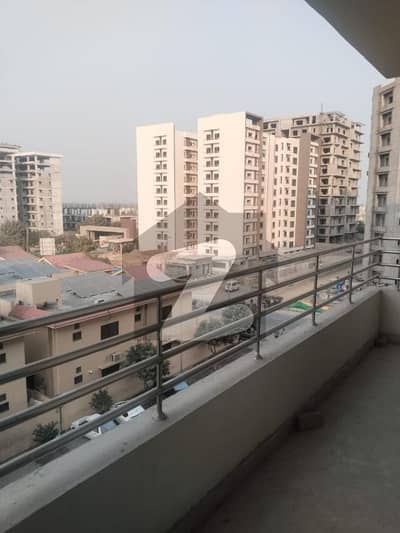 عسکری 10 - سیکٹر ایف عسکری 10,عسکری,لاہور میں 3 کمروں کا 10 مرلہ فلیٹ 3.5 کروڑ میں برائے فروخت۔