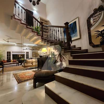 500 Yards Well-Maintained House for Sale 1+3 Planning 500 Yards Well-Maintained House for Sale 1+3 Planning