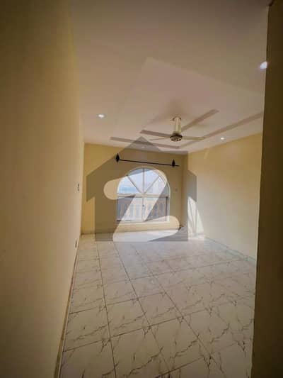 بحریہ بزنس ڈسٹرکٹ بحریہ ٹاؤن فیز 8,بحریہ ٹاؤن راولپنڈی,راولپنڈی میں 1 کمرے کا 2 مرلہ فلیٹ 22.0 ہزار میں کرایہ پر دستیاب ہے۔ بحریہ بزنس ڈسٹرکٹ بحریہ ٹاؤن فیز 8,بحریہ ٹاؤن راولپنڈی,راولپنڈی میں 1 کمرے کا 2 مرلہ فلیٹ 22.0 ہزار میں کرایہ پر دستیاب ہے۔