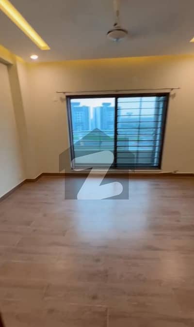 Facing Lak 3 Bed Room Apartments For Rent in Askari 11 Lahore