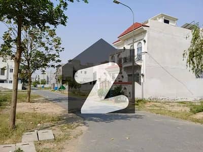 ڈی ایچ اے 9 ٹاؤن ۔ بلاک ڈی ڈی ایچ اے 9 ٹاؤن,ڈیفنس (ڈی ایچ اے),لاہور میں 5 مرلہ رہائشی پلاٹ 1.08 کروڑ میں برائے فروخت۔ ڈی ایچ اے 9 ٹاؤن ۔ بلاک ڈی ڈی ایچ اے 9 ٹاؤن,ڈیفنس (ڈی ایچ اے),لاہور میں 5 مرلہ رہائشی پلاٹ 1.08 کروڑ میں برائے فروخت۔