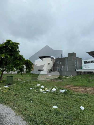 1 kanal Plot Luxury Location For Sale in DHA Phase 7 Block Y