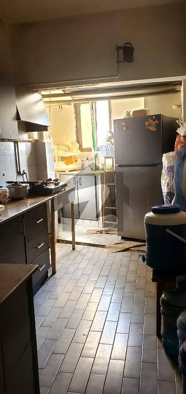 گلشن اقبال - بلاک 10-اے گلشنِ اقبال,گلشنِ اقبال ٹاؤن,کراچی میں 3 کمروں کا 6 مرلہ فلیٹ 1.85 کروڑ میں برائے فروخت۔