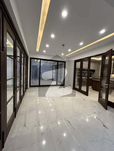 ڈی ایچ اے ڈیفینس فیز 2 ڈی ایچ اے ڈیفینس,اسلام آباد میں 6 کمروں کا 1 کنال زیریں پورشن 2.8 لاکھ میں کرایہ پر دستیاب ہے۔