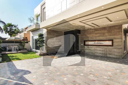 01 Kanal Fully Maintained Sightly Used Super Hot Located Bungalow Is Available For Rent In DHA Phase 5 , Near to Park