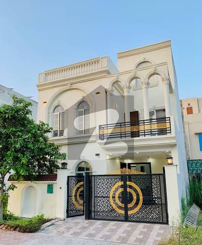 بحریہ آرچرڈ فیز 1 ۔ ایسٹزن بحریہ آرچرڈ فیز 1,بحریہ آرچرڈ,لاہور میں 3 کمروں کا 5 مرلہ مکان 1.5 کروڑ میں برائے فروخت۔ بحریہ آرچرڈ فیز 1 ۔ ایسٹزن بحریہ آرچرڈ فیز 1,بحریہ آرچرڈ,لاہور میں 3 کمروں کا 5 مرلہ مکان 1.5 کروڑ میں برائے فروخت۔