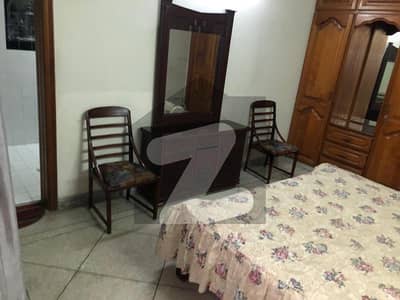 Idol Room For Bachelors Male Executive