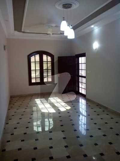 240yards West Ground Plus 2 House For Sale In Johar Block 15 240yards West Ground Plus 2 House For Sale In Johar Block 15