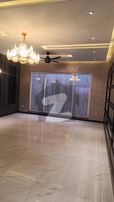 1 Kanal Upper Portion For Rent In DHA Phase 7 Block Y - Separate Gate